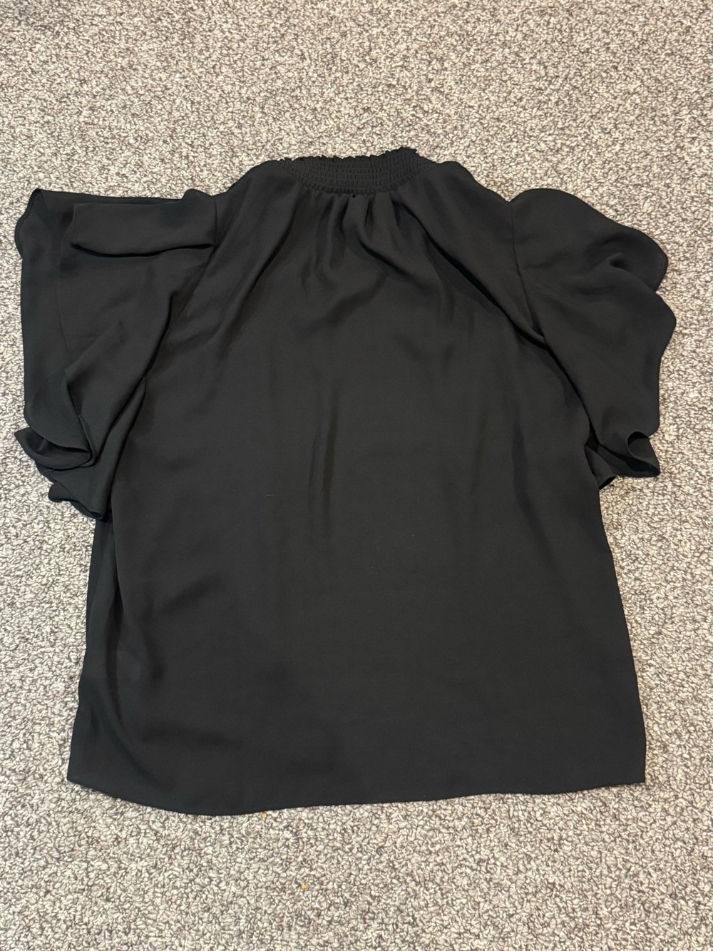 T Tahari Black Ruffled Short Sleeve Blouse with Tie Neck - Picture 7 of 7